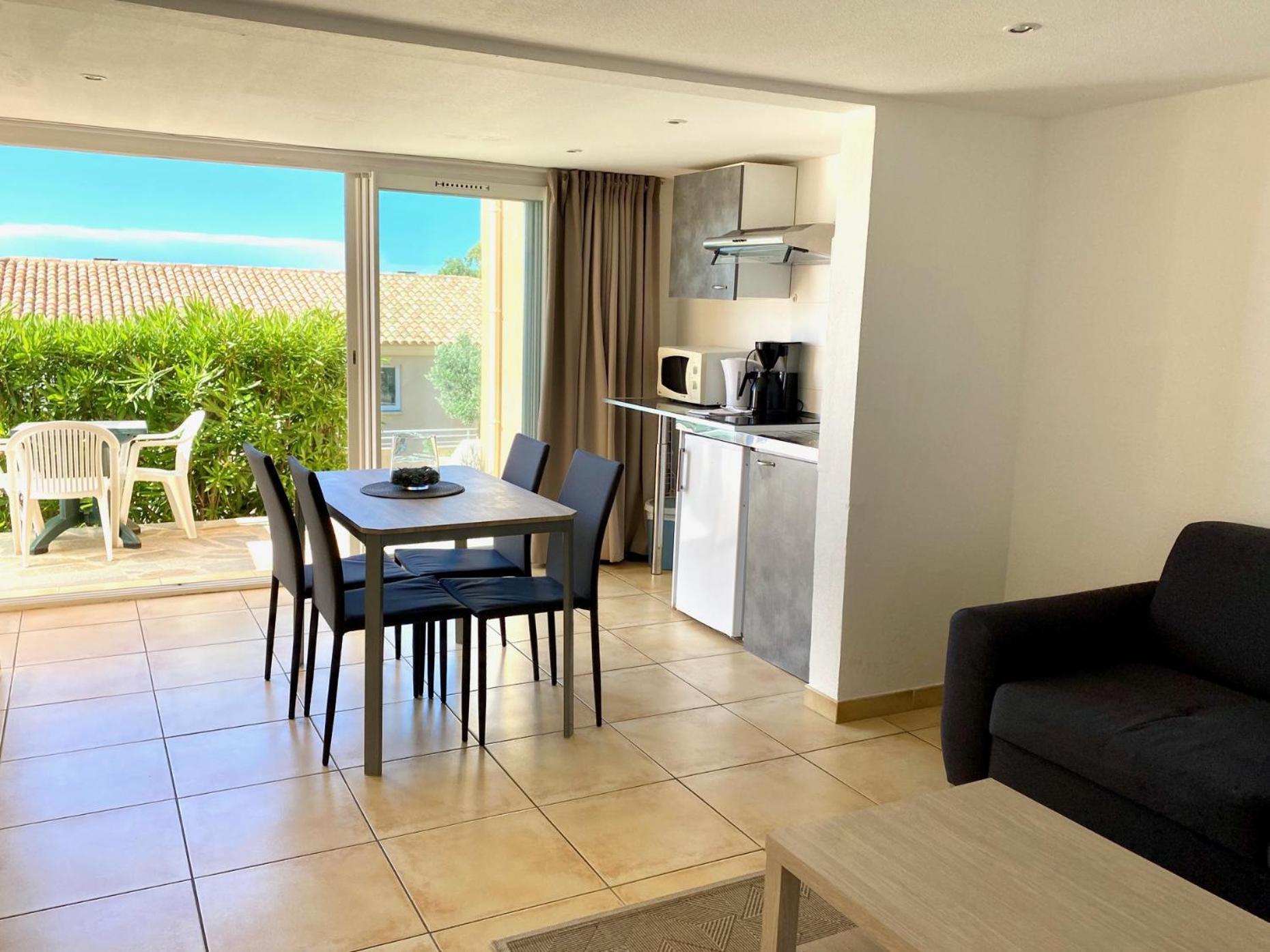 Calvi Appart Hotel 3* Calvi (Corsica)